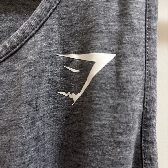 Gymshark Tank Top Shirt Mens Medium Gray Sleeveless Athletic Workout Gym - Picture 2 of 5